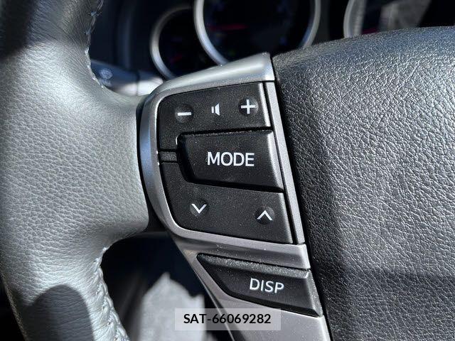 Toyota MARK X 2013-04 5871351-16