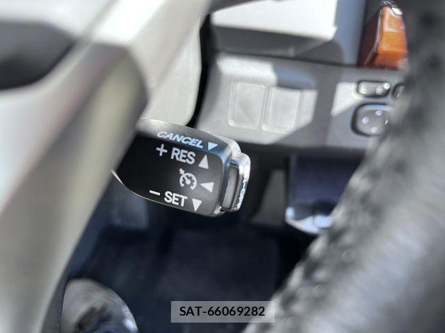Toyota MARK X 2013-04 5871351-17