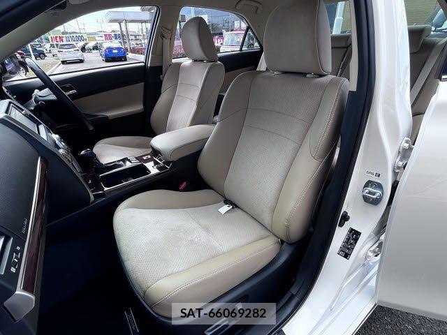 Toyota MARK X 2013-04 5871351-18