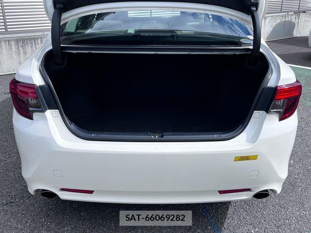 Toyota MARK X 2013-04 5871351-20