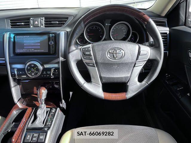 Toyota MARK X 2013-04 5871351-3