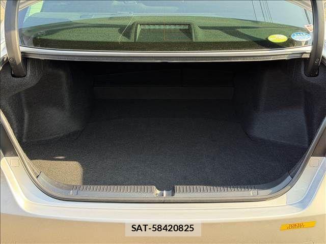 Toyota MARK X 2010-06 5871360-10