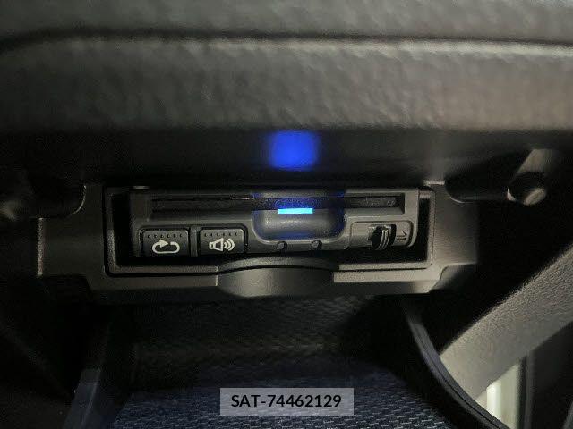 Toyota MARK X 2014-01 5871343-15