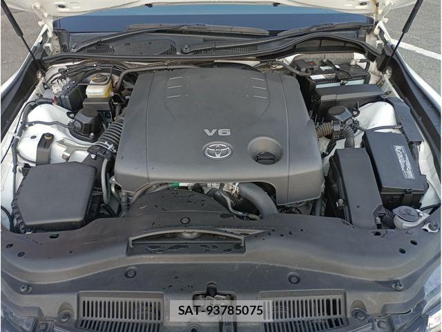 Toyota MARK X 2017-01 5871341-11