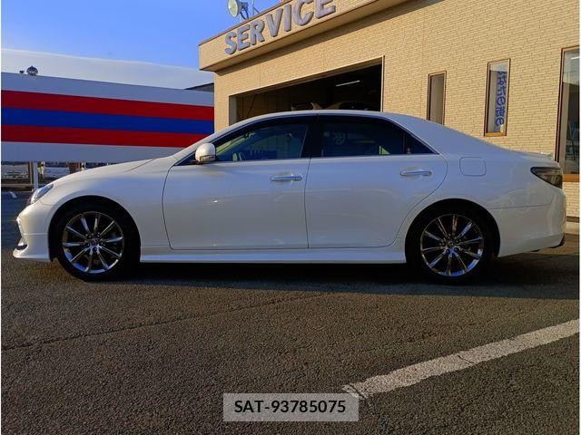 Toyota MARK X 2017-01 5871341-3