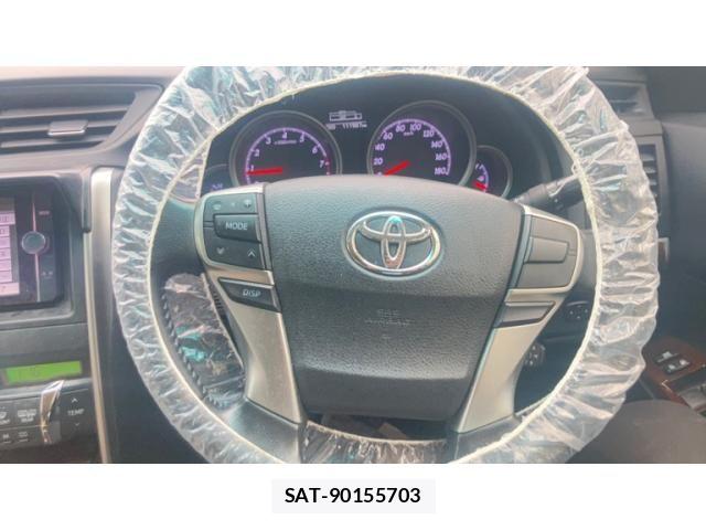 Toyota MARK X 2013-08 6216571-10