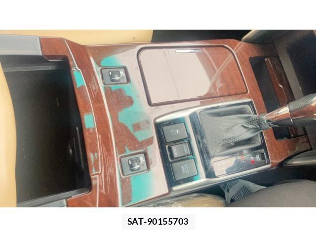 Toyota MARK X 2013-08 6216571-15