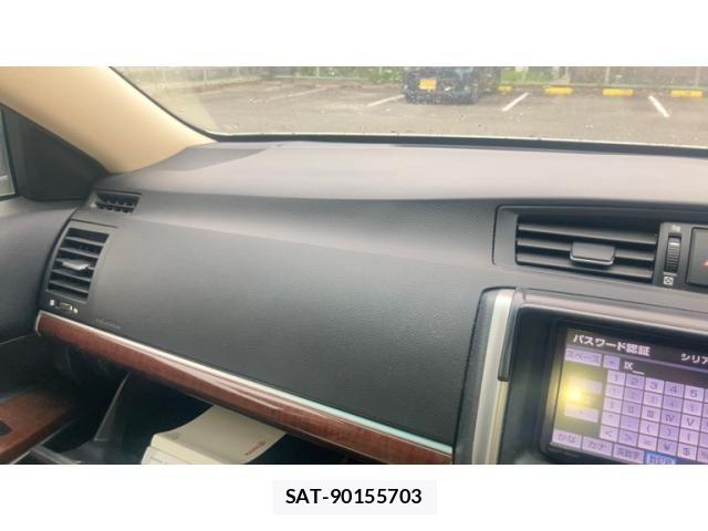 Toyota MARK X 2013-08 6216571-17