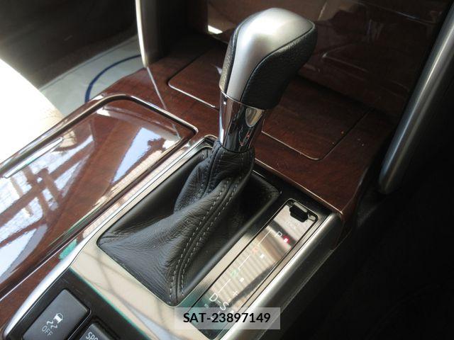 Toyota MARK X 2013-02 6245390-15
