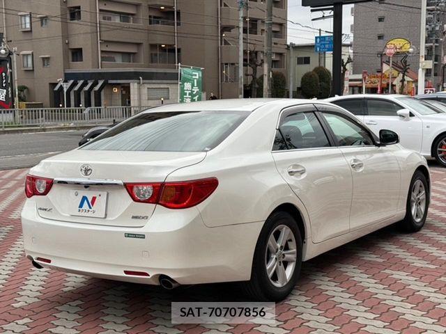 Toyota MARK X 2012-03 6264925-16