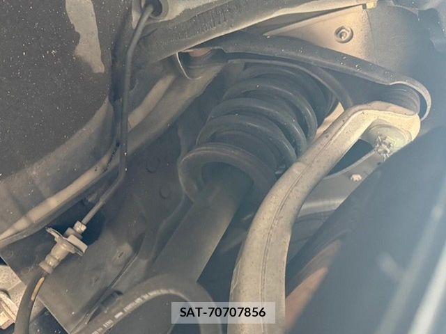 Toyota MARK X 2012-03 6264925-19
