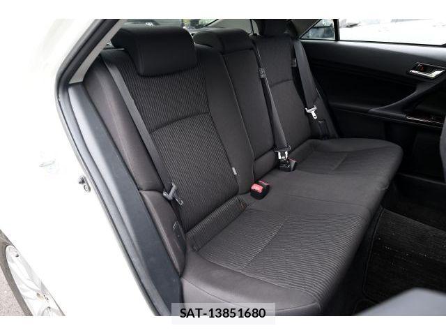 Toyota MARK X 2017-01 6305062-11