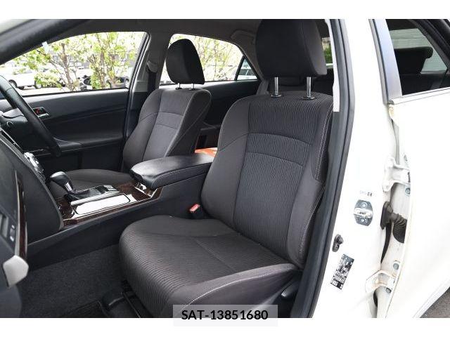 Toyota MARK X 2017-01 6305062-12