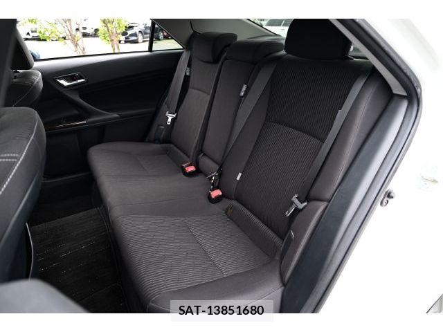 Toyota MARK X 2017-01 6305062-13