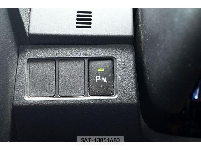 Toyota MARK X 2017-01 6305062-19