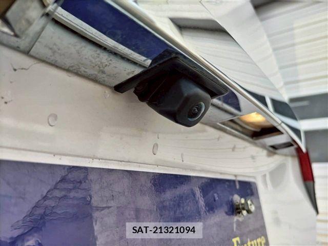 Toyota MARK X 2013-10 6672360-11