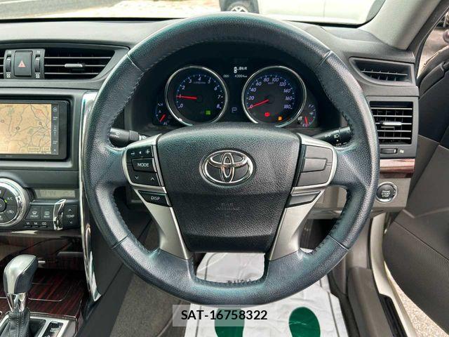 Toyota MARK X 2011-10 6676748-9