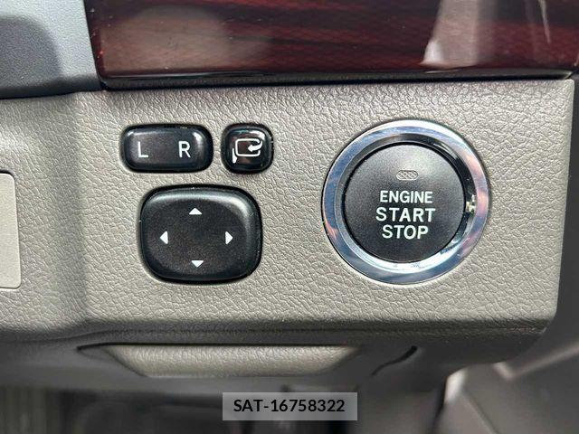 Toyota MARK X 2011-10 6676748-13