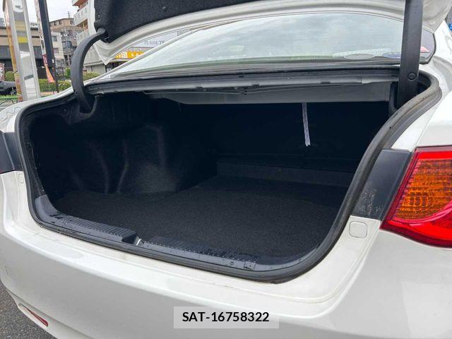 Toyota MARK X 2011-10 6676748-23