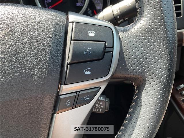 Toyota MARK X 2018-11 6676745-12