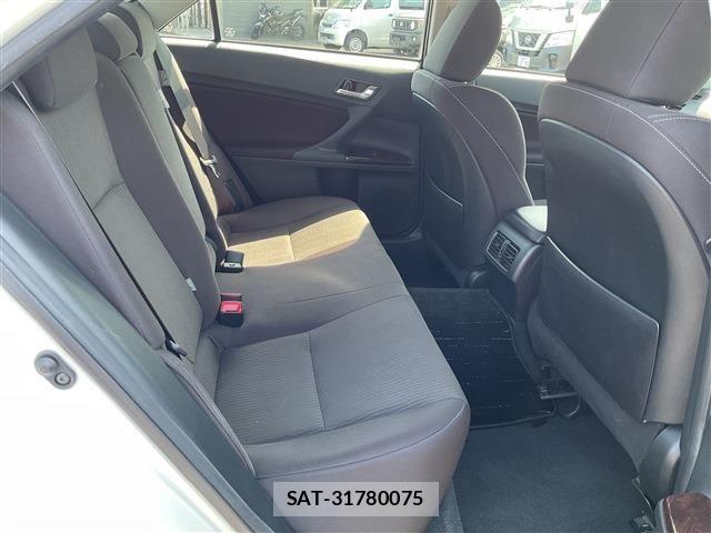 Toyota MARK X 2018-11 6676745-17