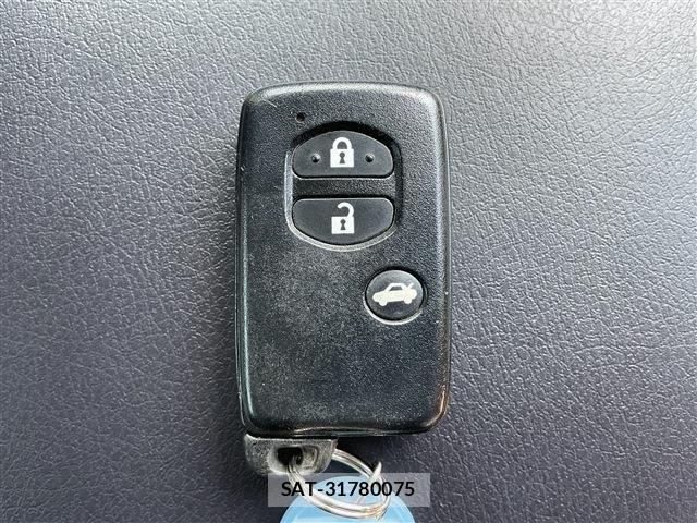Toyota MARK X 2018-11 6676745-21