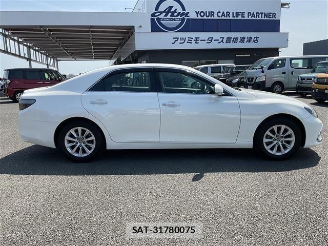 Toyota MARK X 2018-11 6676745-25