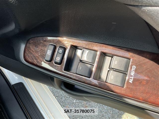 Toyota MARK X 2018-11 6676745-3
