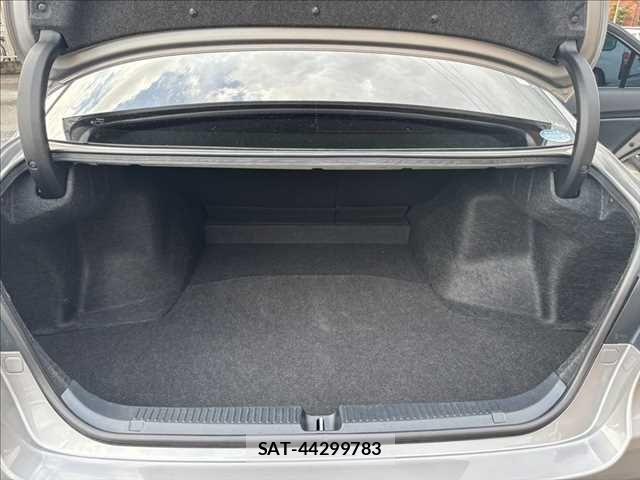 Toyota MARK X 2013-04 6676742-9