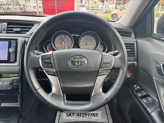 Toyota MARK X 2013-04 6676742-10