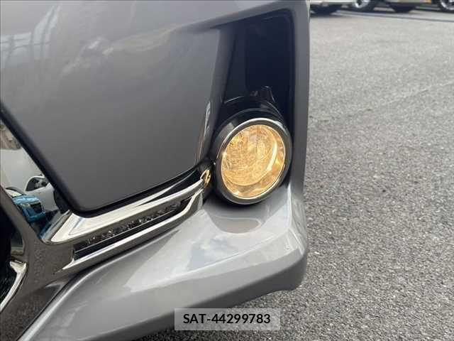 Toyota MARK X 2013-04 6676742-12