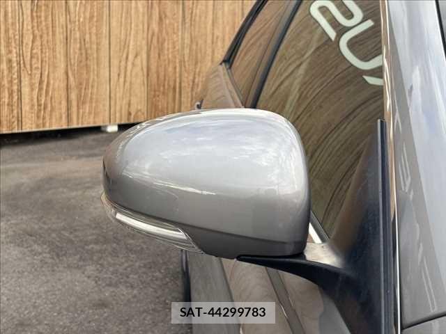 Toyota MARK X 2013-04 6676742-27