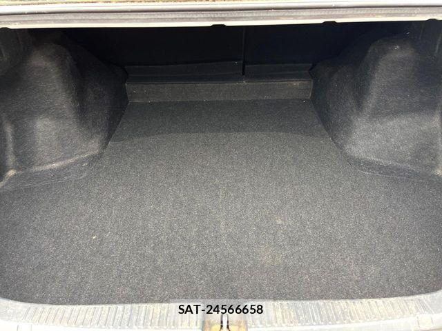 Toyota MARK X 2016-01 6752284-9