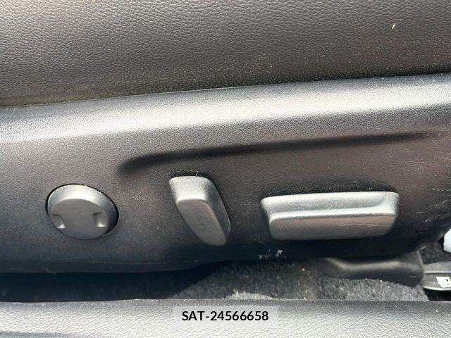 Toyota MARK X 2016-01 6752284-6