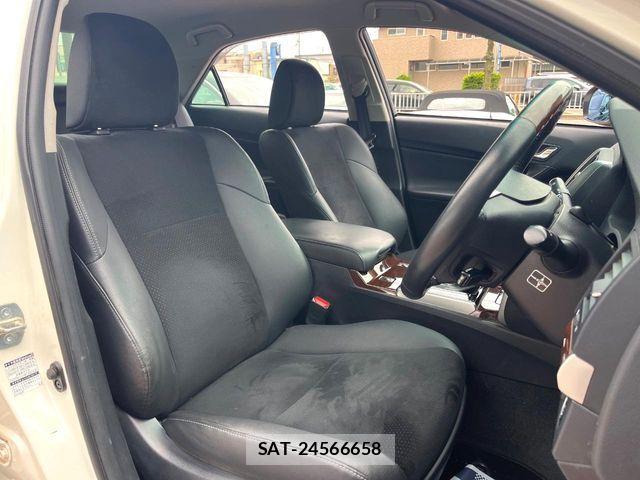 Toyota MARK X 2016-01 6752284-7