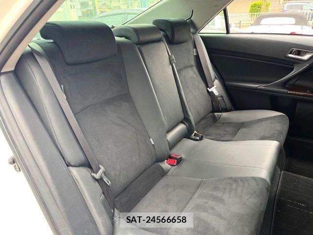 Toyota MARK X 2016-01 6752284-8