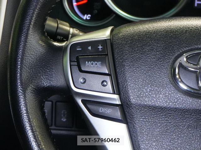 Toyota MARK X 2016-02 6752285-13