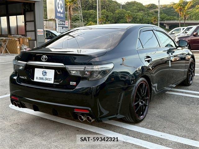 Toyota MARK X 2015-11 6752281-13