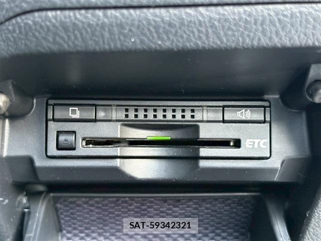Toyota MARK X 2015-11 6752281-19