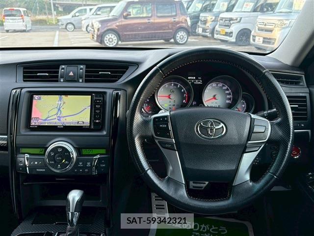Toyota MARK X 2015-11 6752281-20