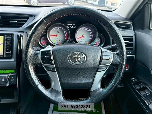Toyota MARK X 2015-11 6752281-23