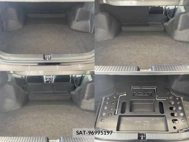 Toyota MARK X 2019-01 6907948-14