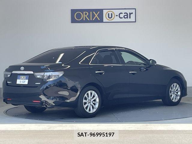 Toyota MARK X 2019-01 6907948-2