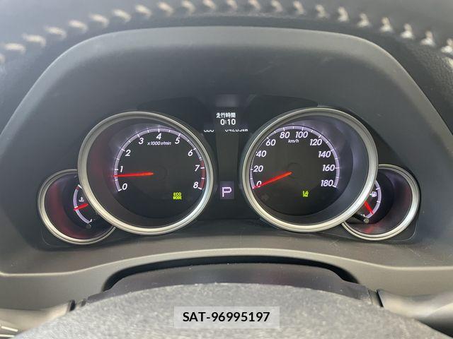 Toyota MARK X 2019-01 6907948-7