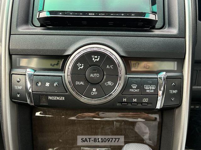 Toyota MARK X 2015-06 6907951-12