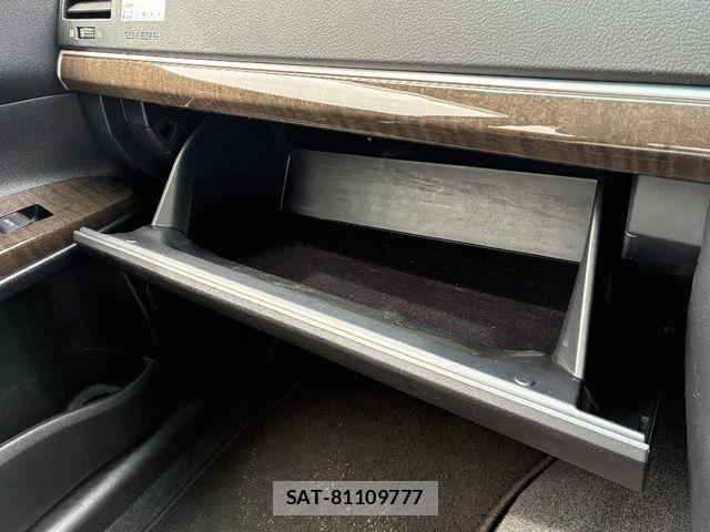 Toyota MARK X 2015-06 6907951-16