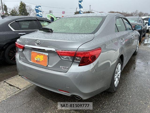 Toyota MARK X 2015-06 6907951-2