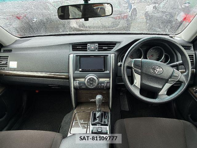 Toyota MARK X 2015-06 6907951-3