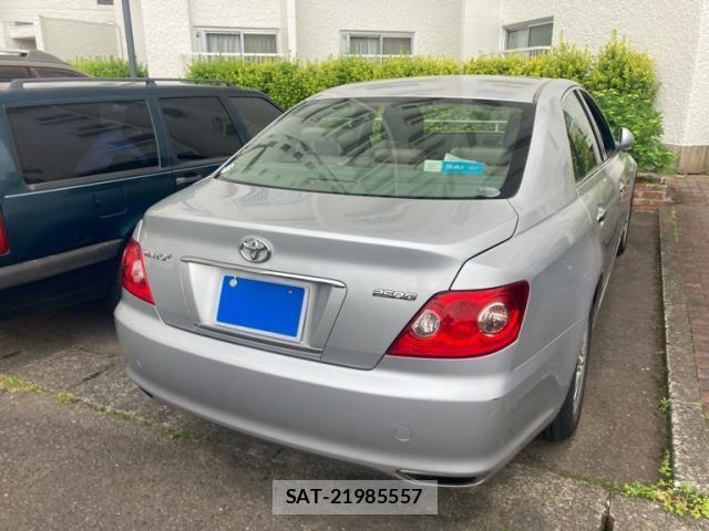 Toyota MARK X 2005-10 6907963-5