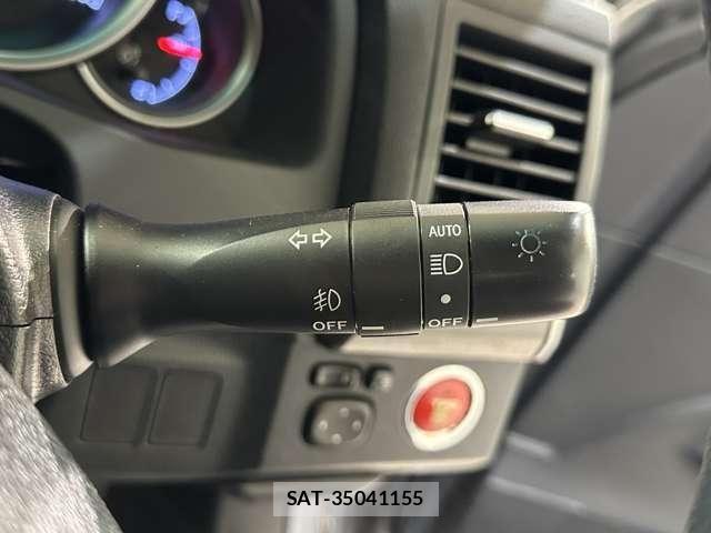 Toyota MARK X 2012-09 6995316-11